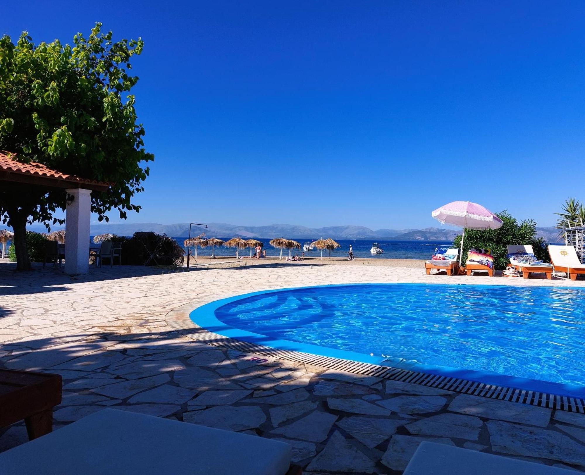 Cavos Sunrise Beach Apartments Кавос Екстер'єр фото